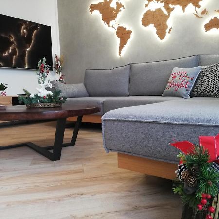 Luxury 80M2 Apartment With Balcony Downtown Szaloniki Kültér fotó