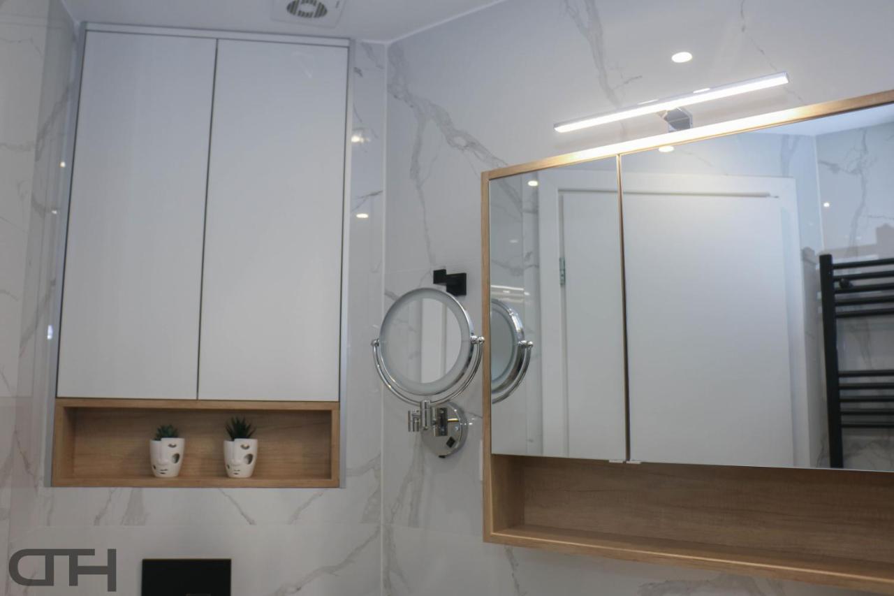 Luxury 80M2 Apartment With Balcony Downtown Szaloniki Kültér fotó