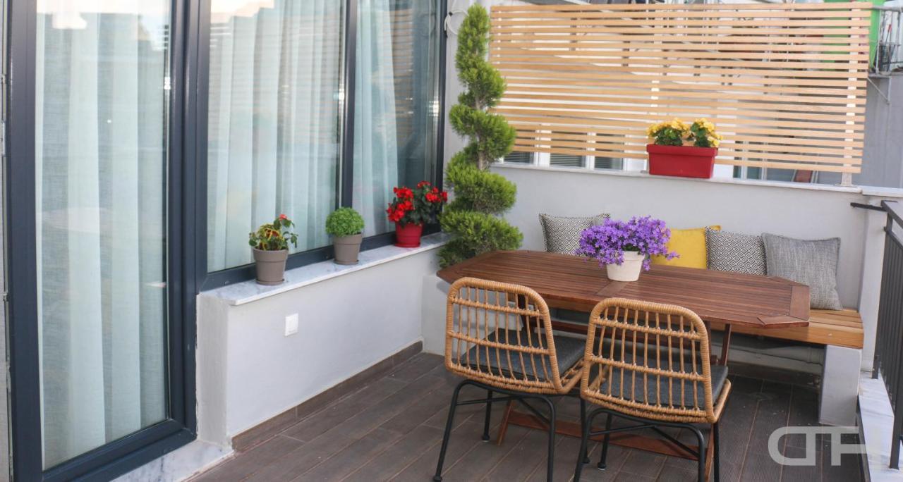Luxury 80M2 Apartment With Balcony Downtown Szaloniki Kültér fotó